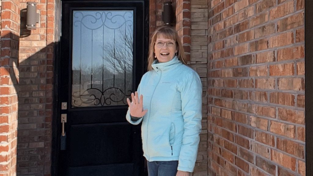 Cheryl saying come on inside